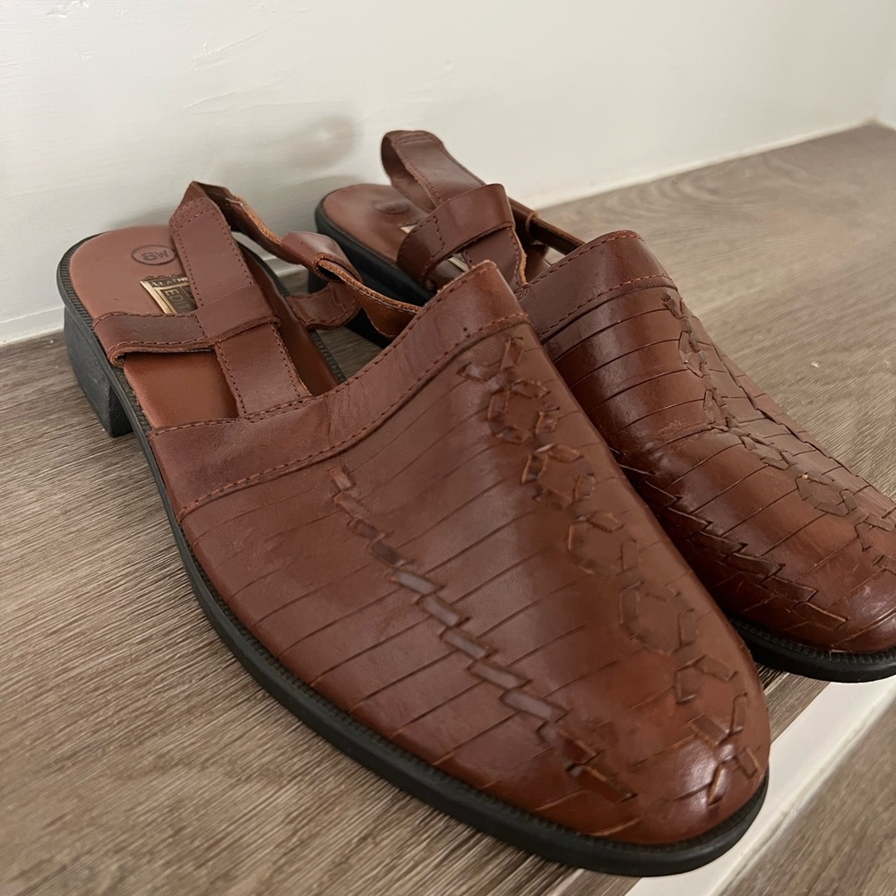 Basic Editions 8w Brown Leather Woven Haurache Sa… - image 1